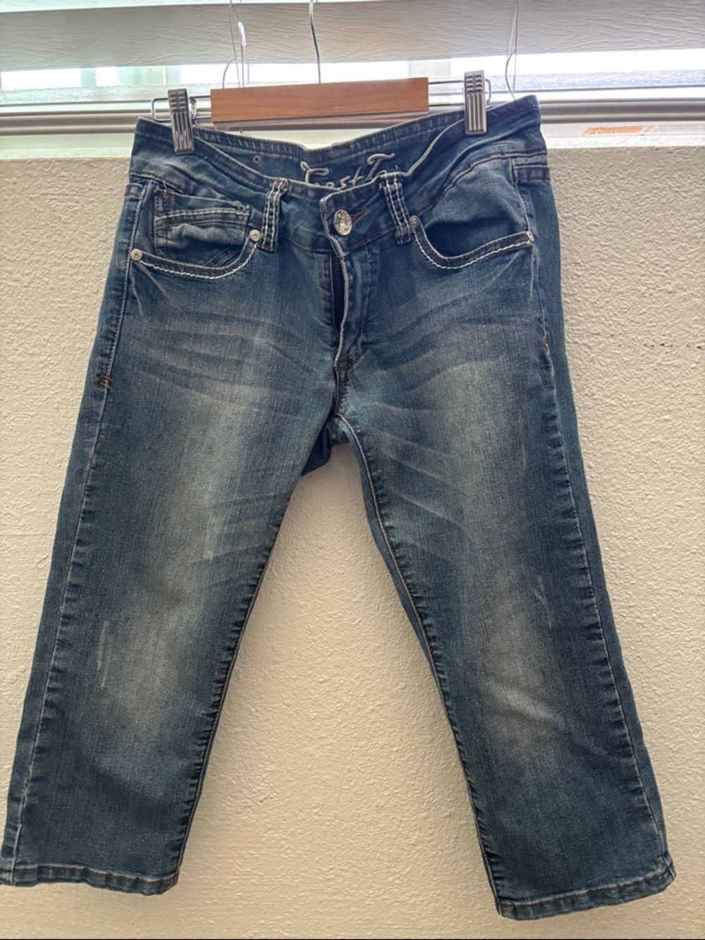 C&C California Light Blue Cropped Jeans